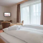 Hotel Römerhof 4*