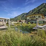 Hotel Roemerhof 4*