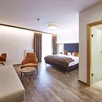 Roemerhof Hotel 4*