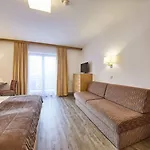 Roemerhof 4*