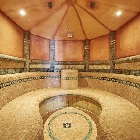 Hotel Römerhof 4*