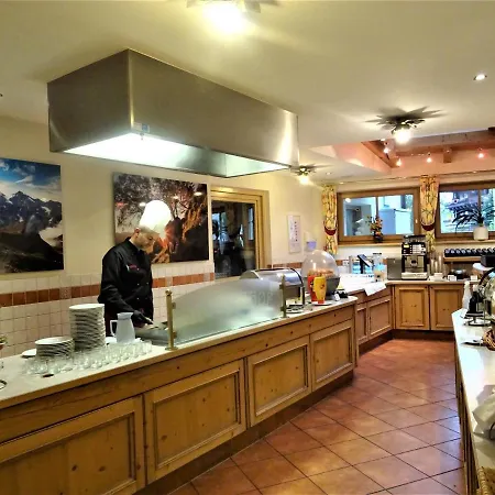 Römerhof Hotel 4*