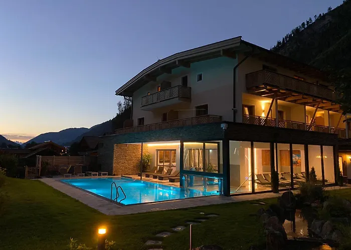 レーマーホフ ホテル Fusch an der Grossglocknerstrasse